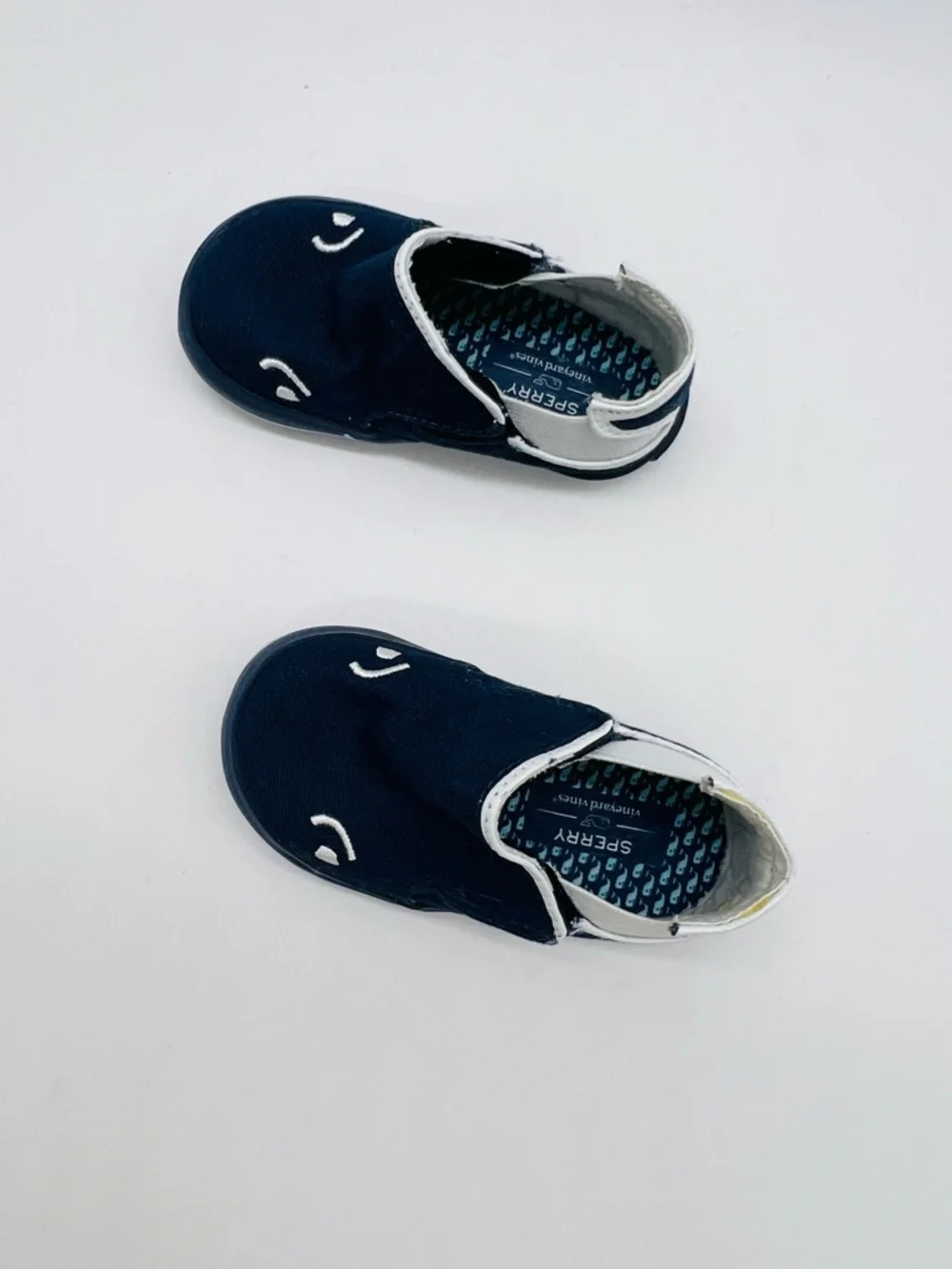 Sperry X Vineyard Vines Navy and White Whale Crib Shoes NWOT